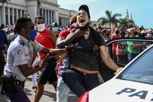 Cubanen organiseren zeldzame protesten