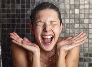 Douchen is slecht voor je gezondheid – officieel!