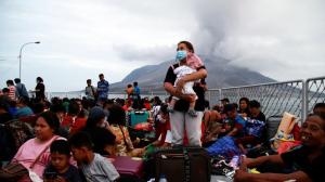 Indonesië: Vulkaanuitbarstingen leiden tot evacuatue duizenden mensen 