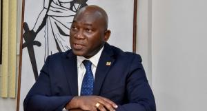 Minister Amoksi wil niet ingaan op rechtshulpverzoek van Nederland over
