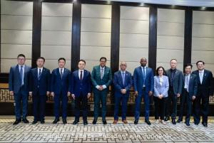 Presidentiële delegatie vertrekt na succesvol staatsbezoek China