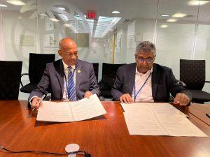 Suriname en Caricom Development Fund tekenen overeenkomsten voor duurzame