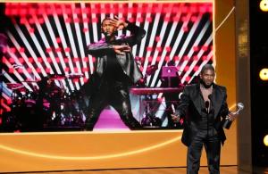 Usher’s uitgeroepen tot entertainer van het jaar tijdens NAACP Image