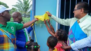 Veilig drinkwater voor drie dorpen in Brokopondo