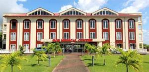 Werkers Zorghotel Suriname gaat zich bundelen