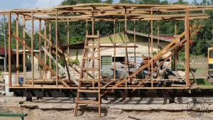 Woningbouw in Suriname: Een onbereikbare droom voor de middenstand