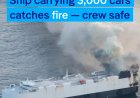 Brand op vrachtschip met elektrische auto’s: bemanning geëvacueerd