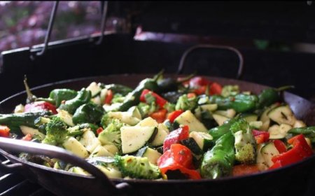 Mensen eten tegenwoordig zoveel junkfood dat gezond eten als “diëten” wordt beschouwd’