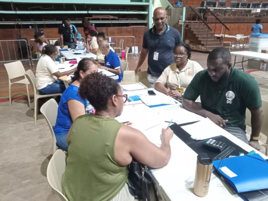 Hoofdstembureaus maken verkiezingsuitslag bekend