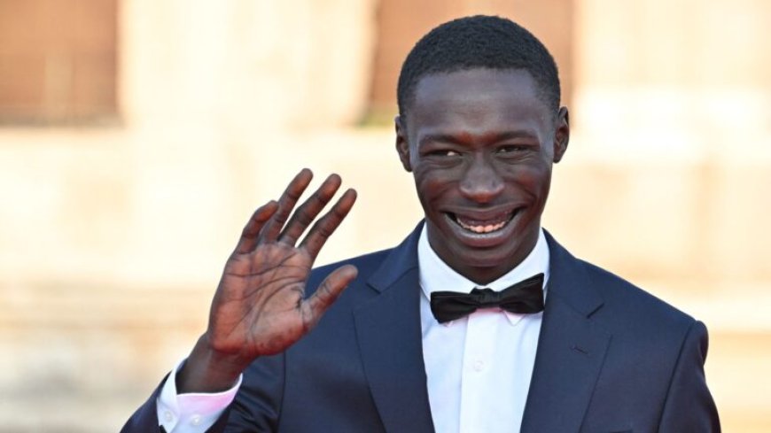 Populairste tiktokker Khaby Lame aangehouden door Amerikaanse immigratiedienst