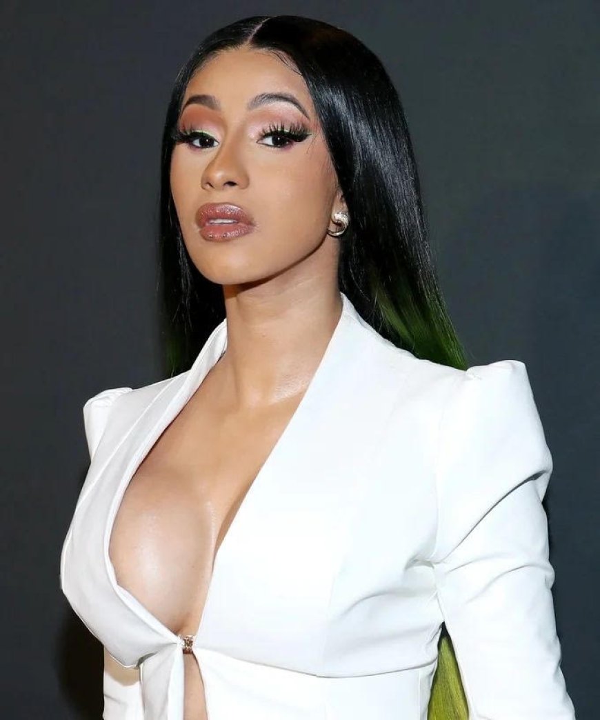 Cardi B wuift kritiek weg na ASCAP-prijs: “Ik schrijf mijn teksten”