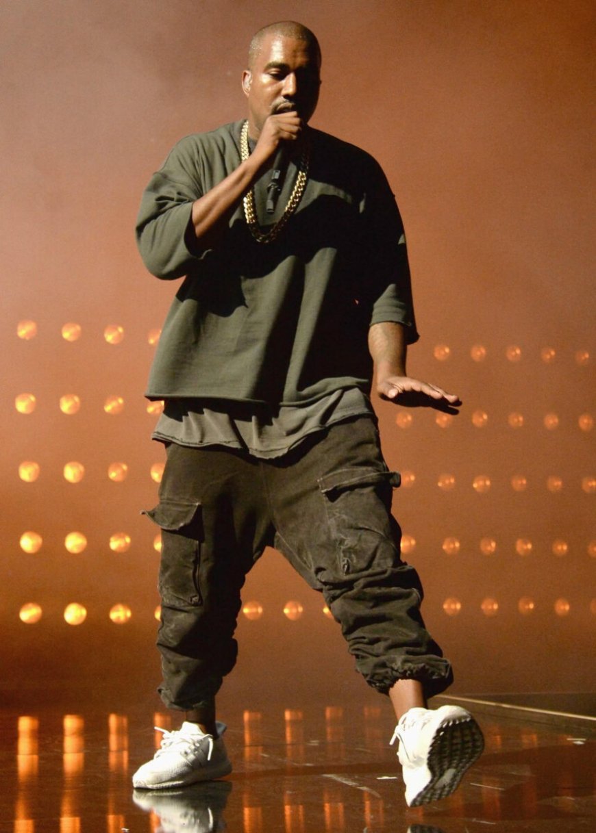 Kanye West heet nu officieel ‘Ye Ye’