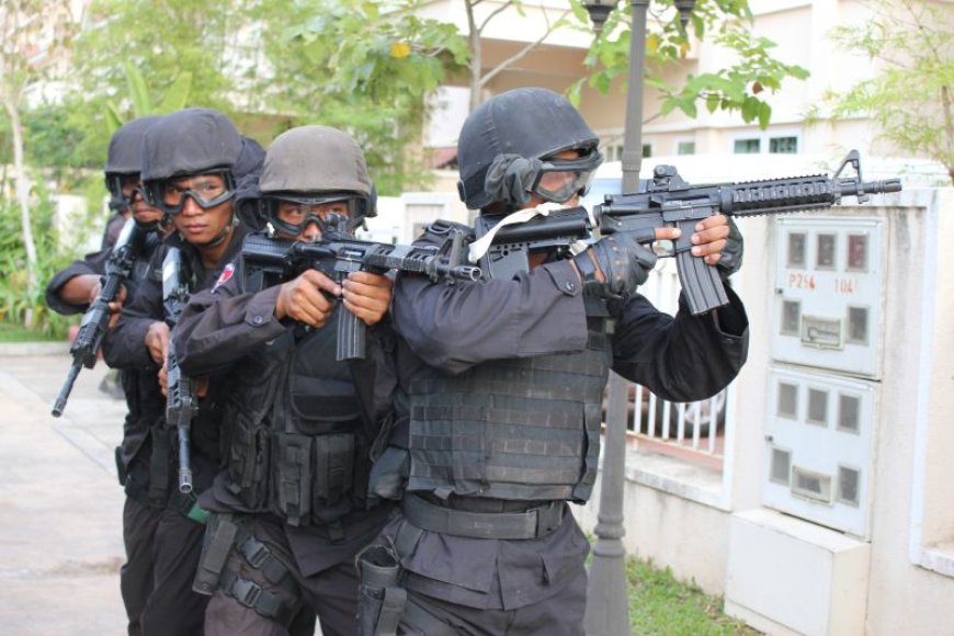 Cambodja verhoogt paraatheid en verbiedt Thaise series