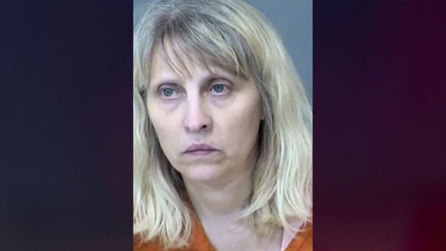 Vrouw veroordeeld voor moord op man; lichaam onder bed gevonden in plastic