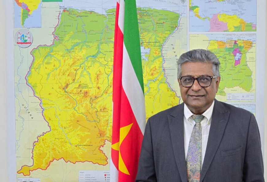 Minister Raghoebarsing zwijgt over koersstijging