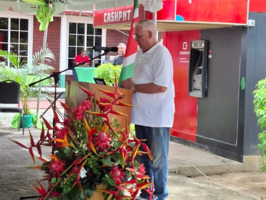 Ontspannen sfeer bij festiviteiten 180 jaar Sranan Boeroes