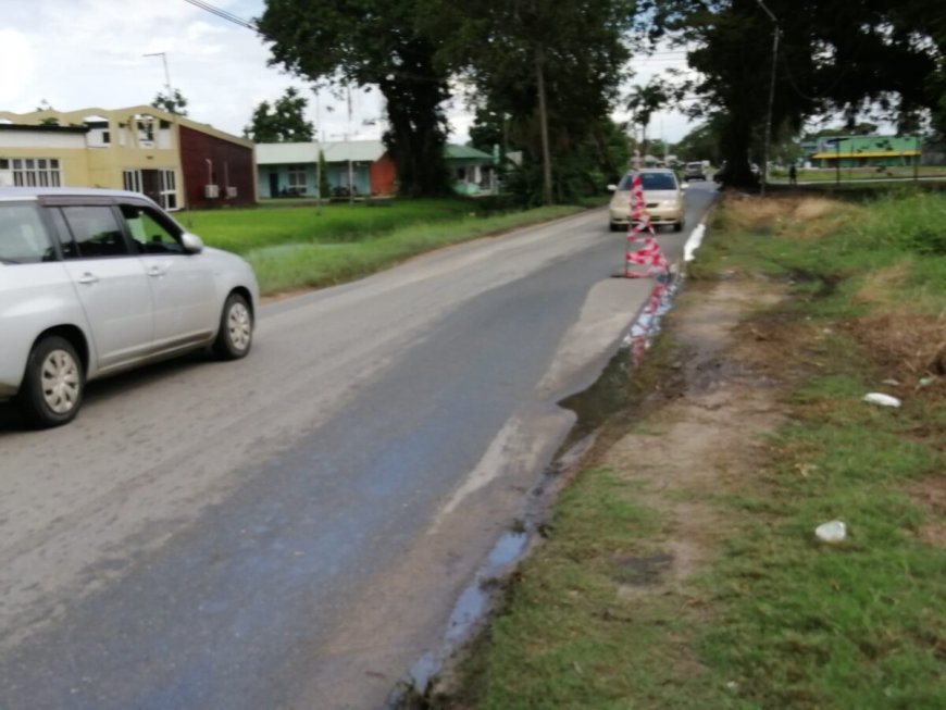 Gevaarlijke situatie door gat in weg