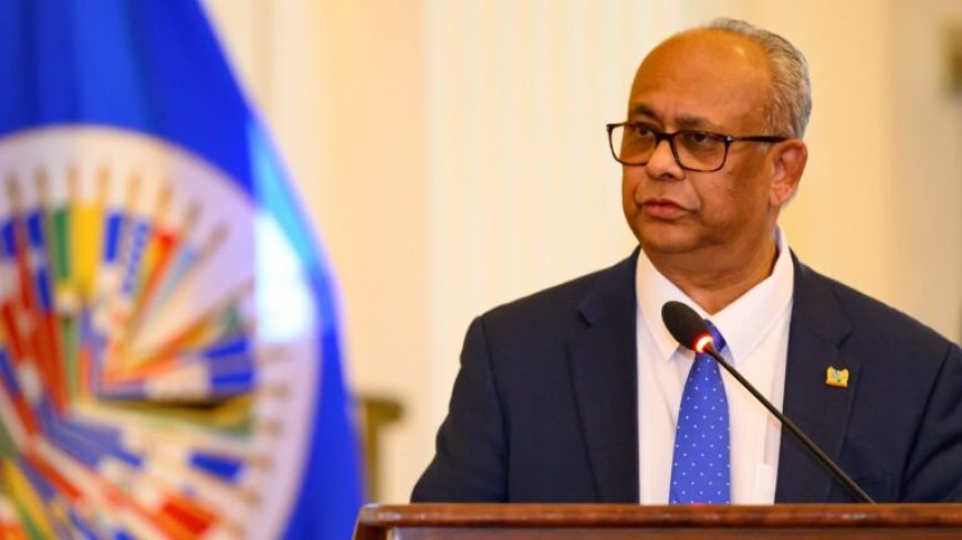Ramdin houdt eerste OAS-vergadering in Antigua en Barbuda