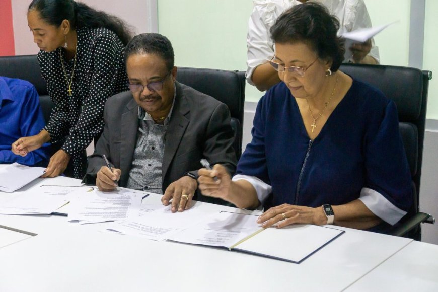 Regeerakkoord ondertekend door 5 partijen; ABOP nog niet zo ver