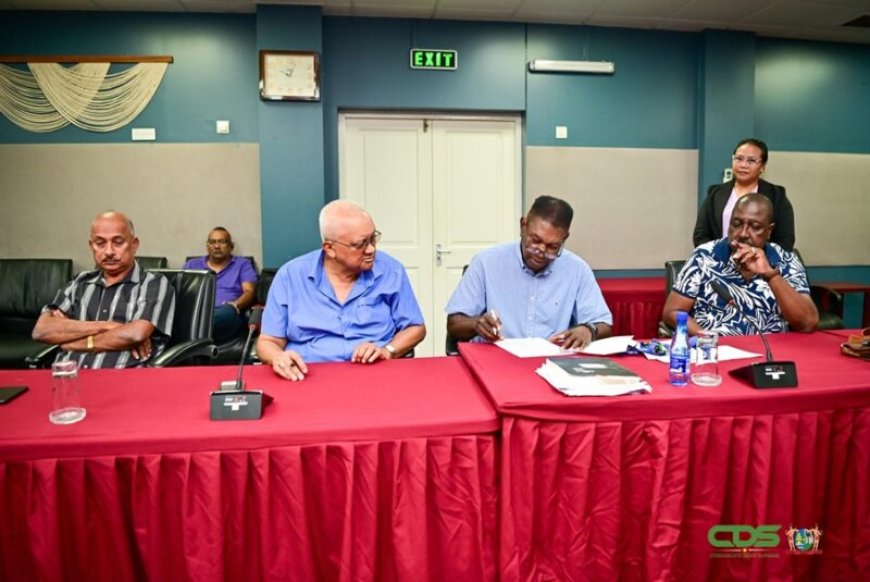 Regering en Ravaksur sluiten op valreep akkoord over fiscale verlichting