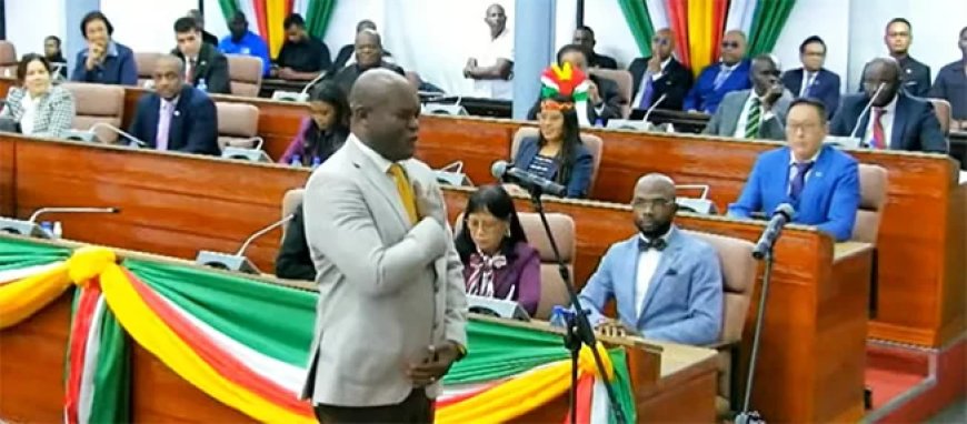 Brunswijk beëdigd door Parmessar; mogelijk geen vicepresident meer