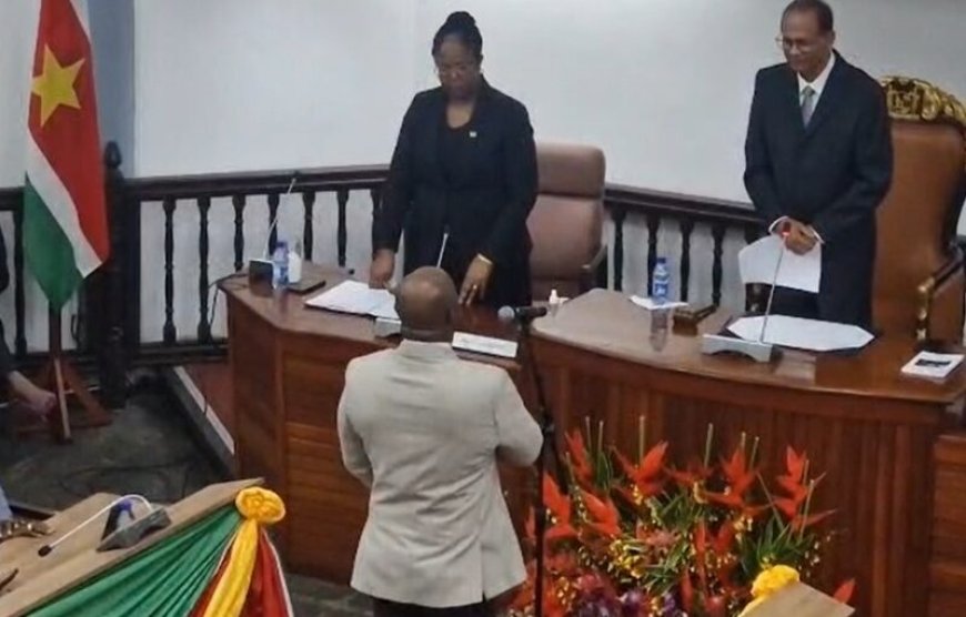 Ronnie Brunswijk treedt toe tot nieuwe parlement