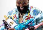 Rick Ross bespot Drake met opmerking over zijn buikspieren