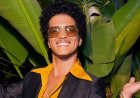 Bruno Mars grapt over gokschulden tijdens verrassingsoptreden met Blackpink