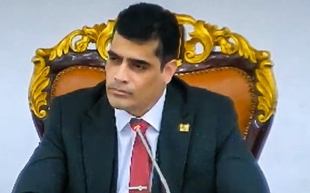 Ashwin Adhin: “Parlementariërs moeten zich richten op vinden van oplossingen voor het volk, i