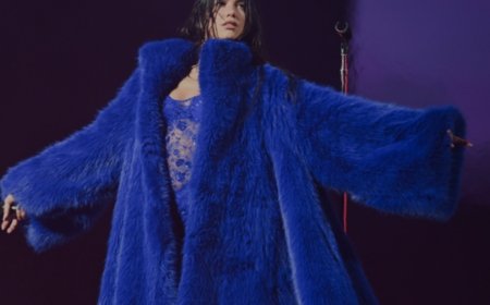 Dua Lipa brengt eerbetoon aan Ierse legende Sinead O’Connor  tijdens concert in Dublin