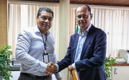 34 DNA-leden steunen kandidatuur Simons en Rusland voor hoogste staatsfuncties