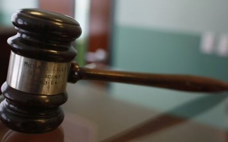 Veganistische ouders veroordeeld na ernstige mishandeling van baby