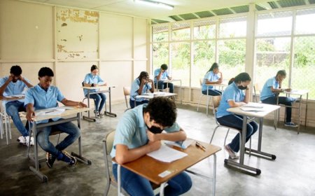 Eerste examendag leerjaar 11: gespannen gezichten, harde inzet en hoopvolle blikken