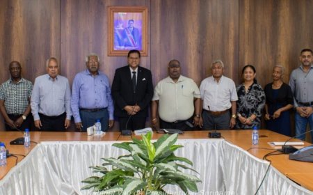 President Santokhi ontvangt plan voor efficiënt en gereguleerd keuringsinstituut