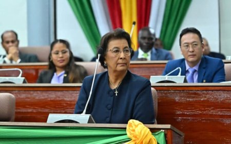 Jenny Simons schrijft geschiedenis als eerste vrouwelijke president van Suriname