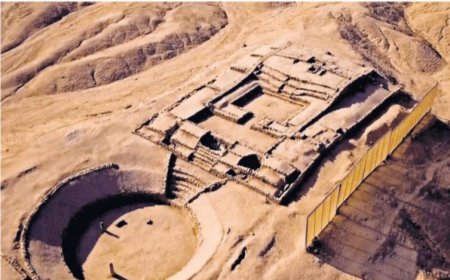 Oude stad op een heuvel in Peru geeft haar geheimen prijs