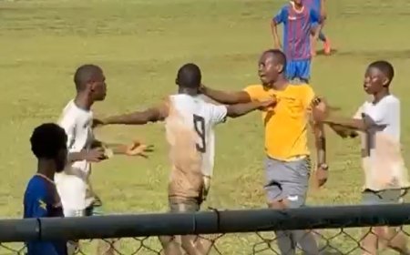 SVB beëindigt samenwerking met arbiter die vecht met U16-voetballer