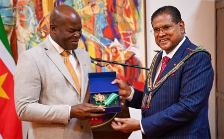 Santokhi sluit regeerperiode af met onderscheidingen