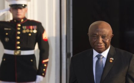 Trump prijst Liberiaanse president voor ‘zo goed Engels’ – officiële taal van het land