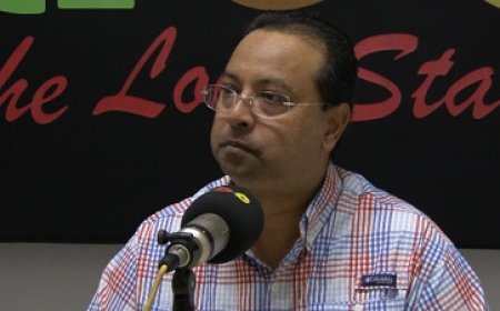 Nurmohamed heeft nog niet besloten of hij zijn dienstvoertuig overneemt