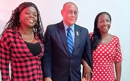 SAO neemt afscheid van minister Mac Andrew