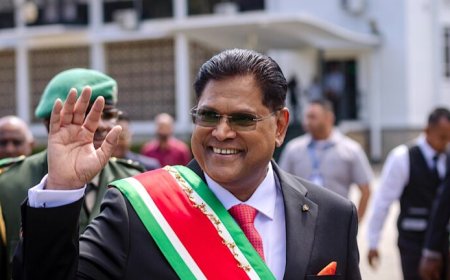 President Santokhi: “Mijn afscheid is geen afscheid van Suriname”