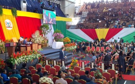 Inaugratie president Simons begonnen