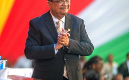 Vicepresident Rusland benadrukt eenheid en goed bestuur