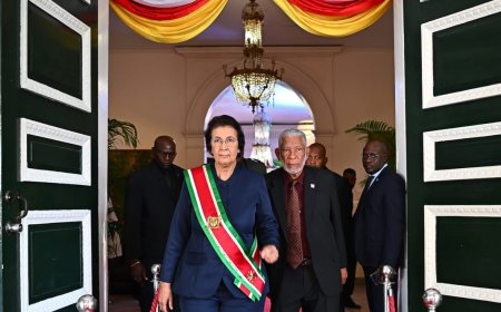 President Simons kondigt grondige hervorming aan in organisatiestructuur Kabinet 