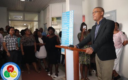 Minister Baasaron benadrukt samenwerking en digitalisering bij EZ