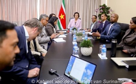 President maakt kennis met Staatsolie-directie