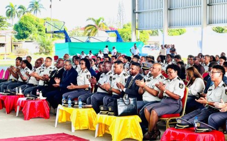 Bij bezoek Juspol-minister Monorath: Politie snakt naar middelen en erkenning