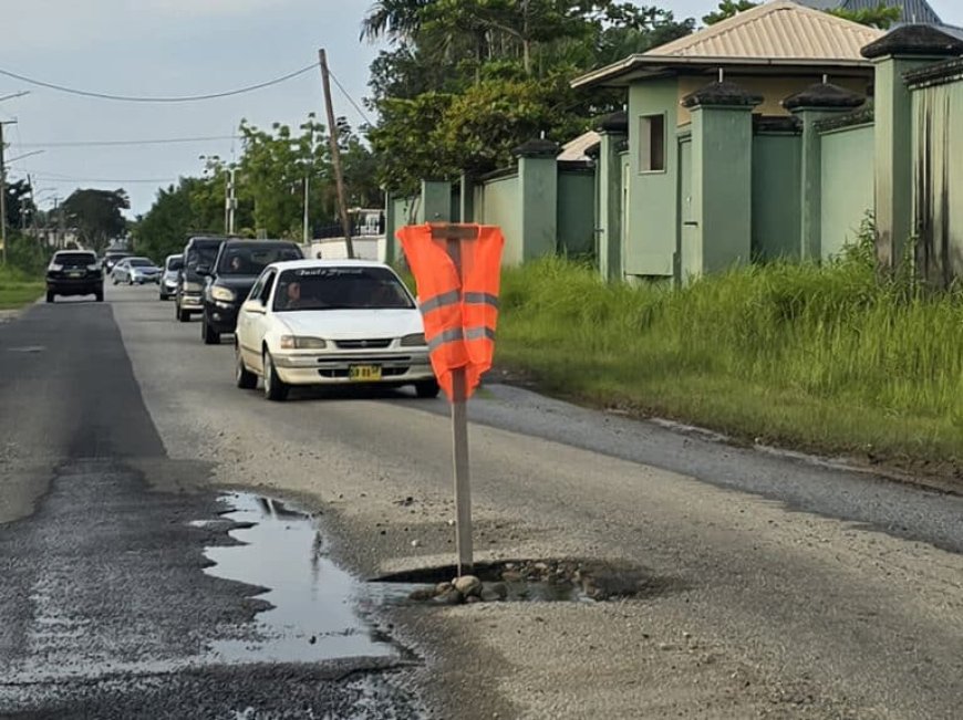 DEMISSIONAIR PLICHTSVERZUIM