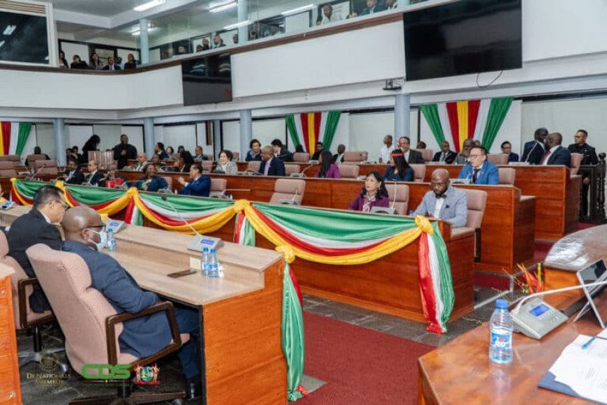 De Nationale Assemblee 2025–2030 geïnstalleerd